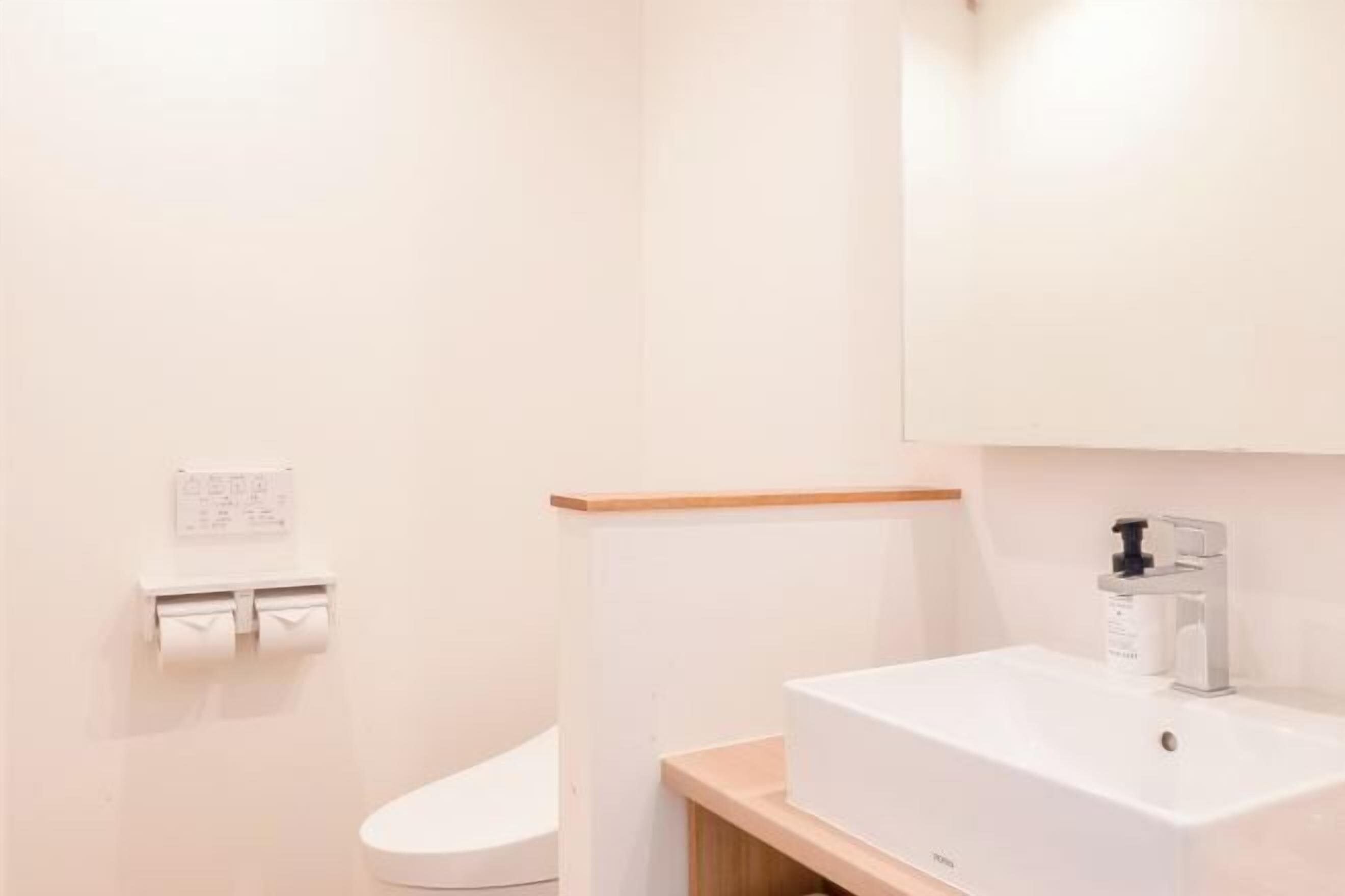 Free toiletries, hair dryer, bathrobes, slippers