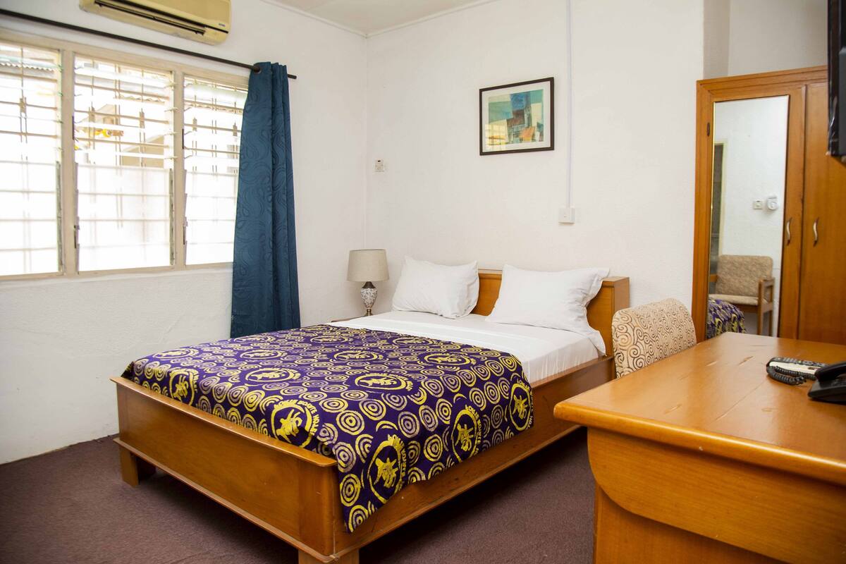 Minibar, con stile personalizzato, con arredamento individuale