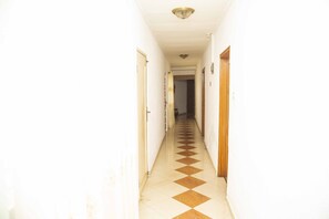 Doppia Standard | Vista dalla camera