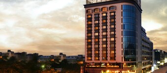 Grand City Hotel