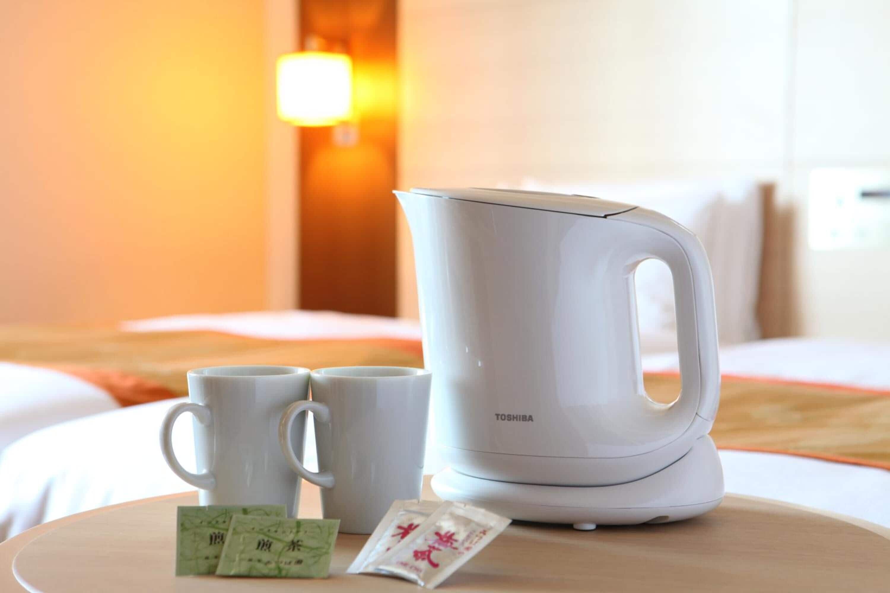 1 bedroom, desk, laptop workspace, blackout curtains