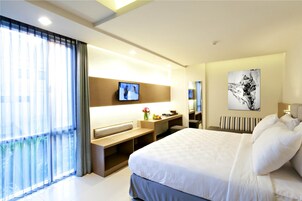 In-room safe, desk, soundproofing, iron/ironing board