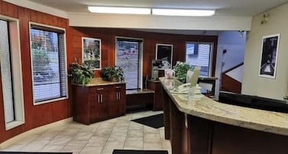 Hope Inn and Suites