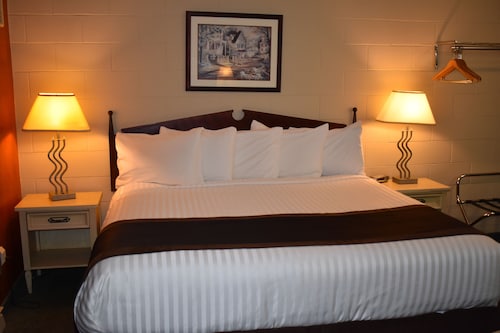 Hope Inn and Suites
