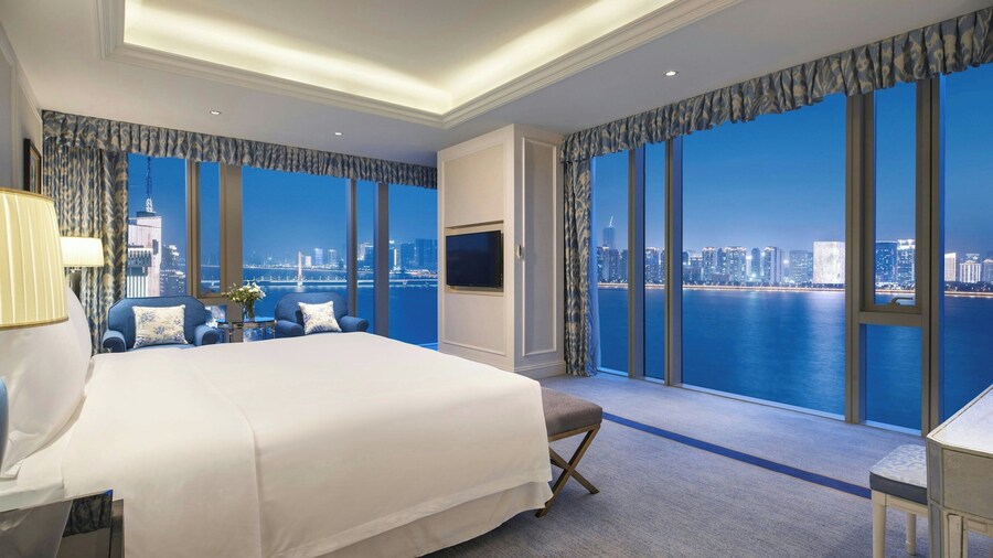 The Azure Qiantang, a Luxury Collection Hotel, Hangzhou