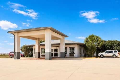 Rodeway Inn Dilley I-35