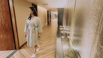 Aromaterapia, masajes con piedras calientes, masajes suecos