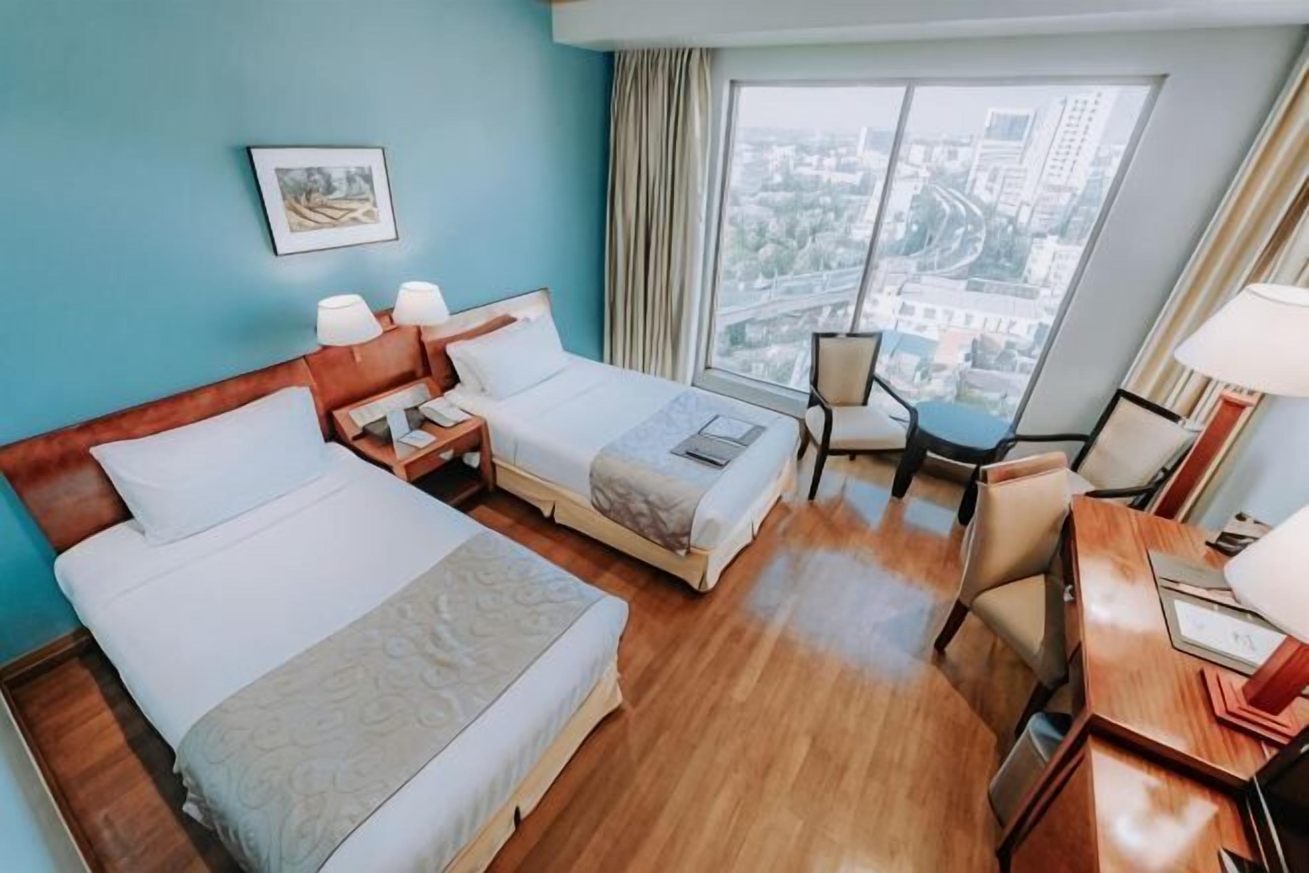 Egyptian cotton sheets, premium bedding, down comforters, minibar