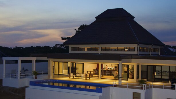 A modern two-story house with a large balcony and a swimming pool. - Sapphire Bay Fiji (Lautoka)