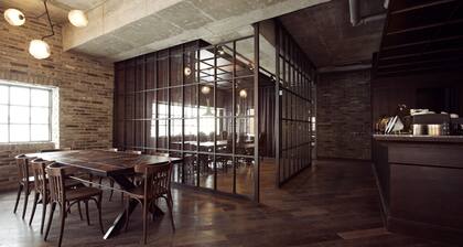 JS The Classic Hotel