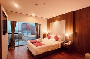 Roupas de cama premium, edredons de pluma, camas com colchões pillow-top