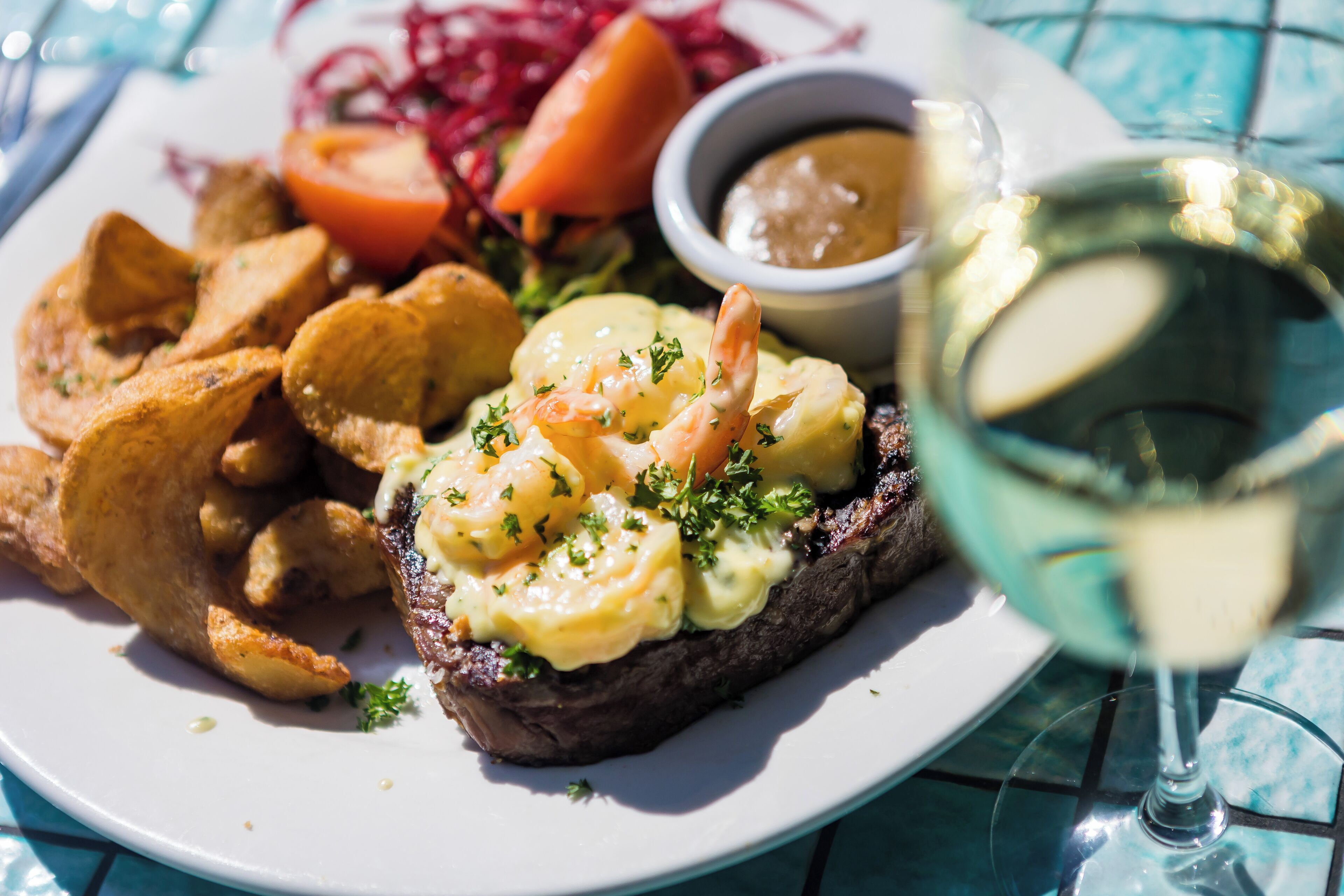 breakfast, lunch and dinner served