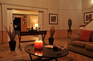 Interior entrance - Sunset Manor (Mbombela)