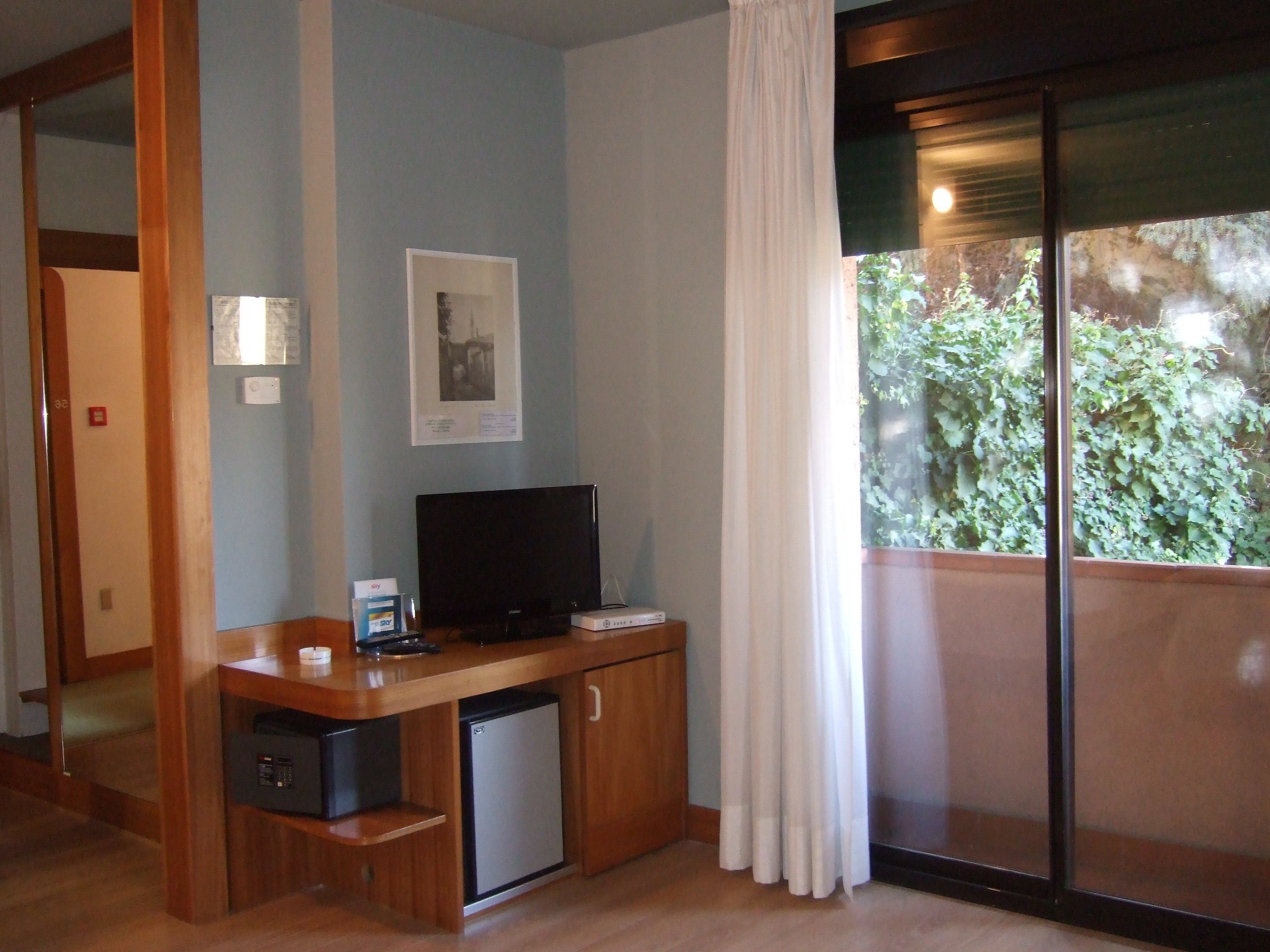 Down comforters, minibar, in-room safe, desk