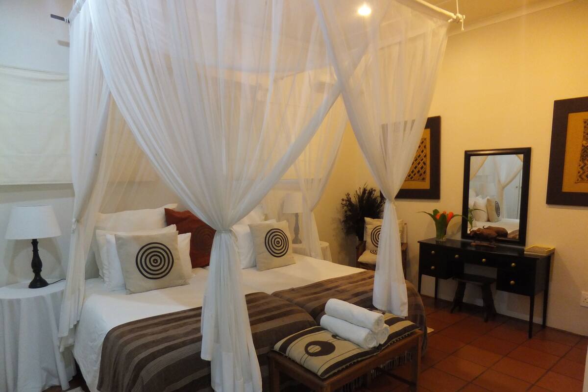 3/4 Luxury Suite