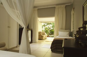 家庭房 (Luxury) | 埃及棉床单、高档床上用品、客房内保险箱、免费 WiFi