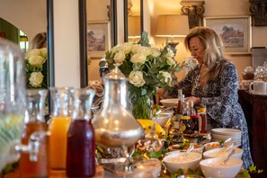 Free daily full breakfast