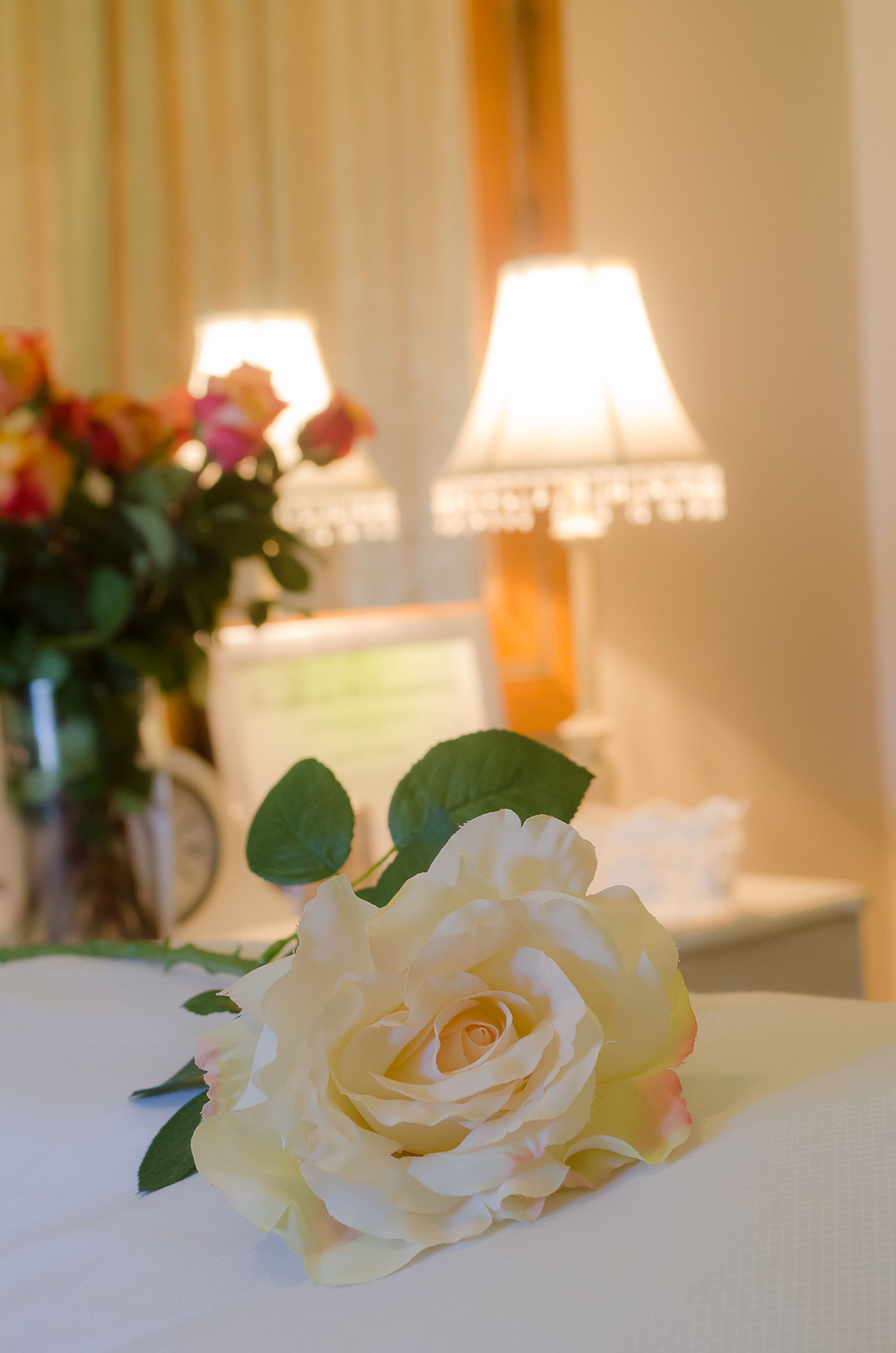 Couples treatment rooms, body treatments, aromatherapy