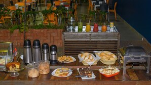 Unclassified image, 2 of 50, button - Hotel BH Inn Palmares - Easy Access to Cristiano Machado, Centerminas and Minas Shopping (Belo Horizonte)
