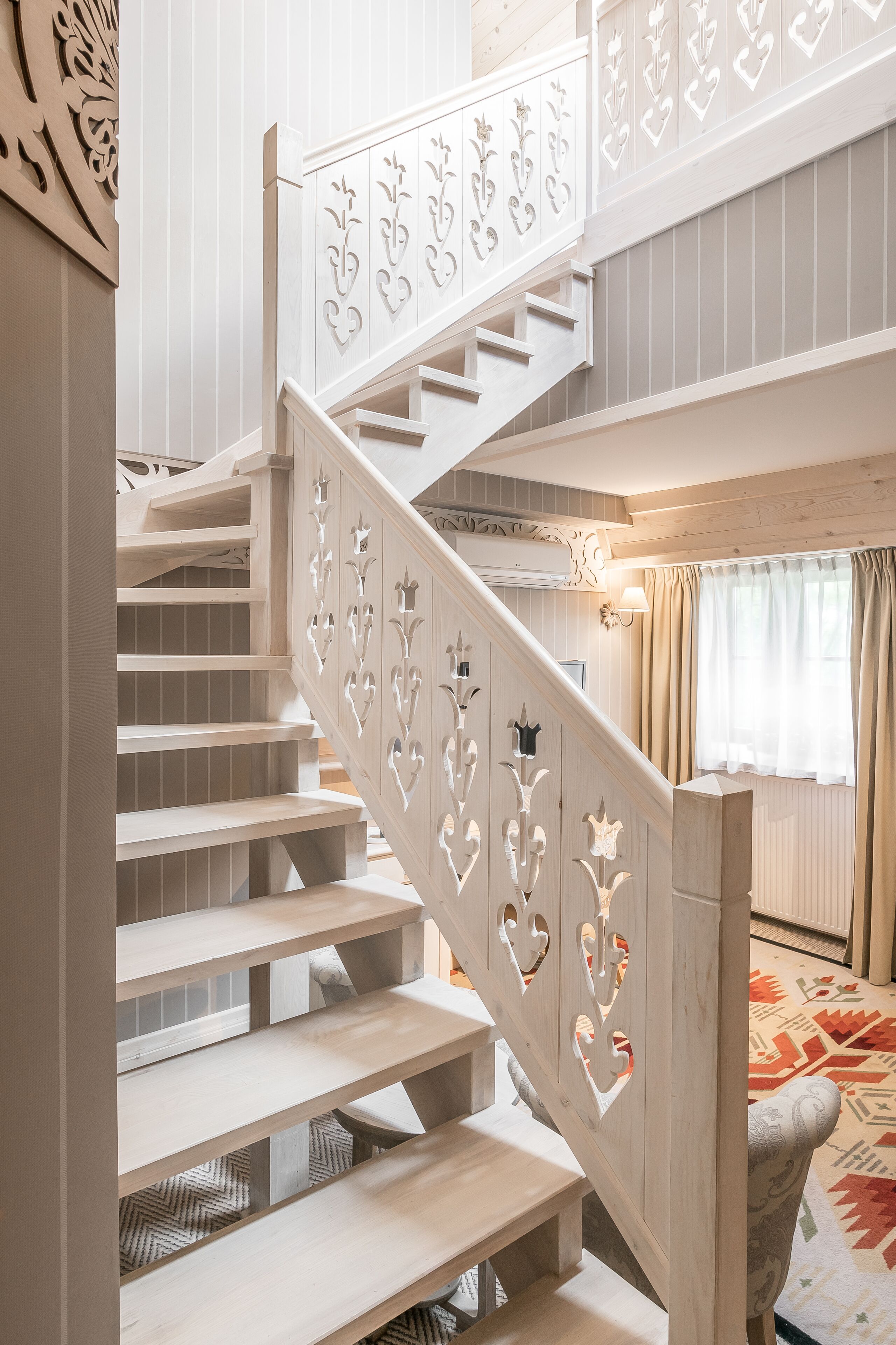 chalet suite | 1 bedroom, egyptian cotton sheets, hypo-allergenic bedding, minibar