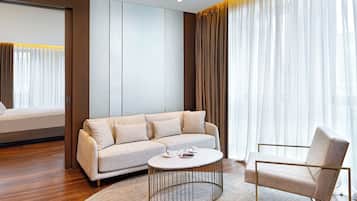 Free minibar items, in-room safe, soundproofing, iron/ironing board