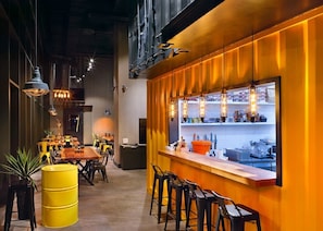 Daily continental breakfast (EUR 10 per person)