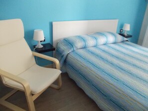 Schreibtisch, kostenloses WLAN