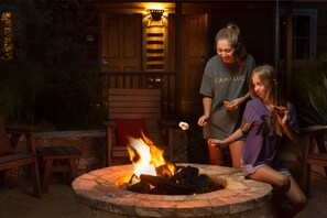 Children's activities - Camp Lucy (Dripping Springs)