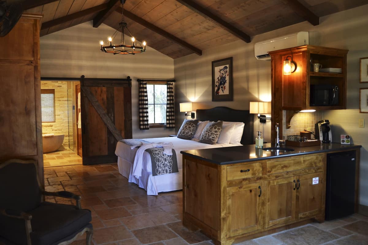 Estate Room 1 King Bed | Sengetøy i egyptisk bomull og sengetøy av topp kvalitet