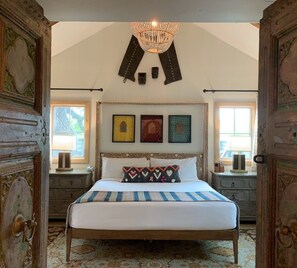 Terrace Suite | Egyptian cotton sheets, premium bedding, pillowtop beds, in-room safe - Camp Lucy (Dripping Springs)