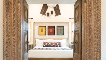 Terrace Suite | Egyptian cotton sheets, premium bedding, pillowtop beds, in-room safe