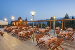 2 restaurants; lunch and dinner served - Sagalassos Lodge & Spa (Aglasun)