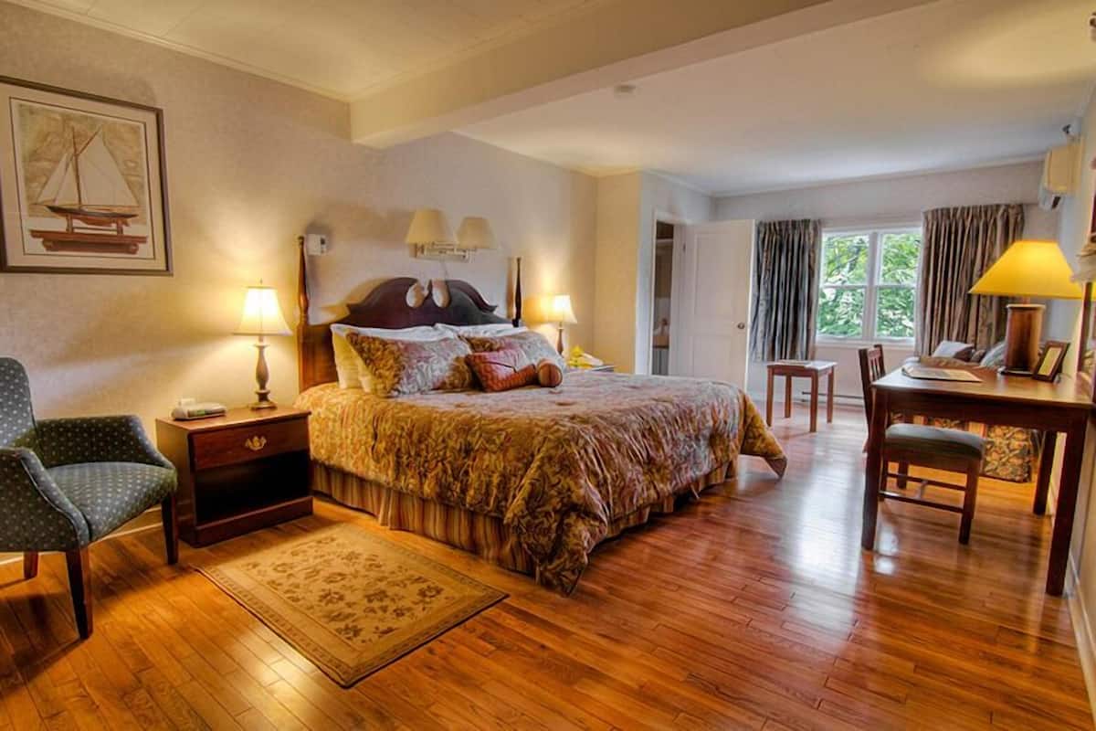 king room | individually decorated, individually furnished, desk, blackout curtains