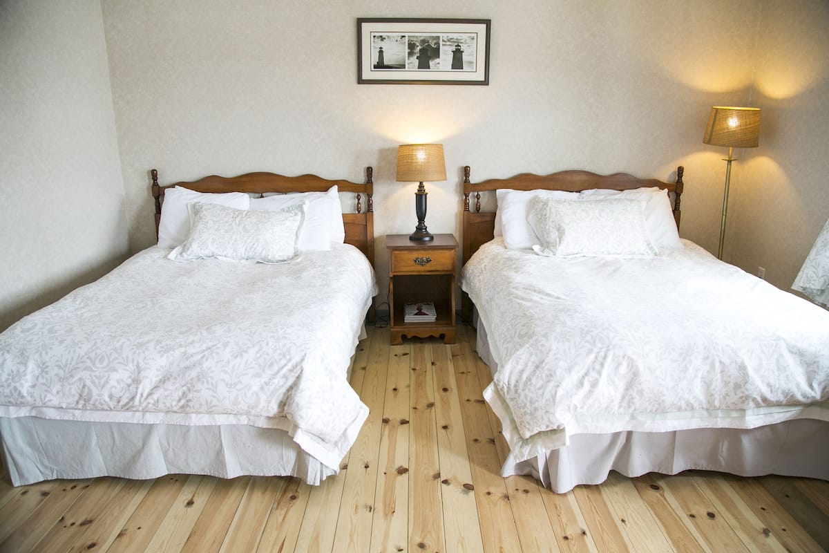 Decoración personalizada, muebles diferentes y escritorio