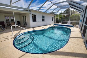 Indoor pool, outdoor pool - Van Nuys - Vacation Home (Port Charlotte)