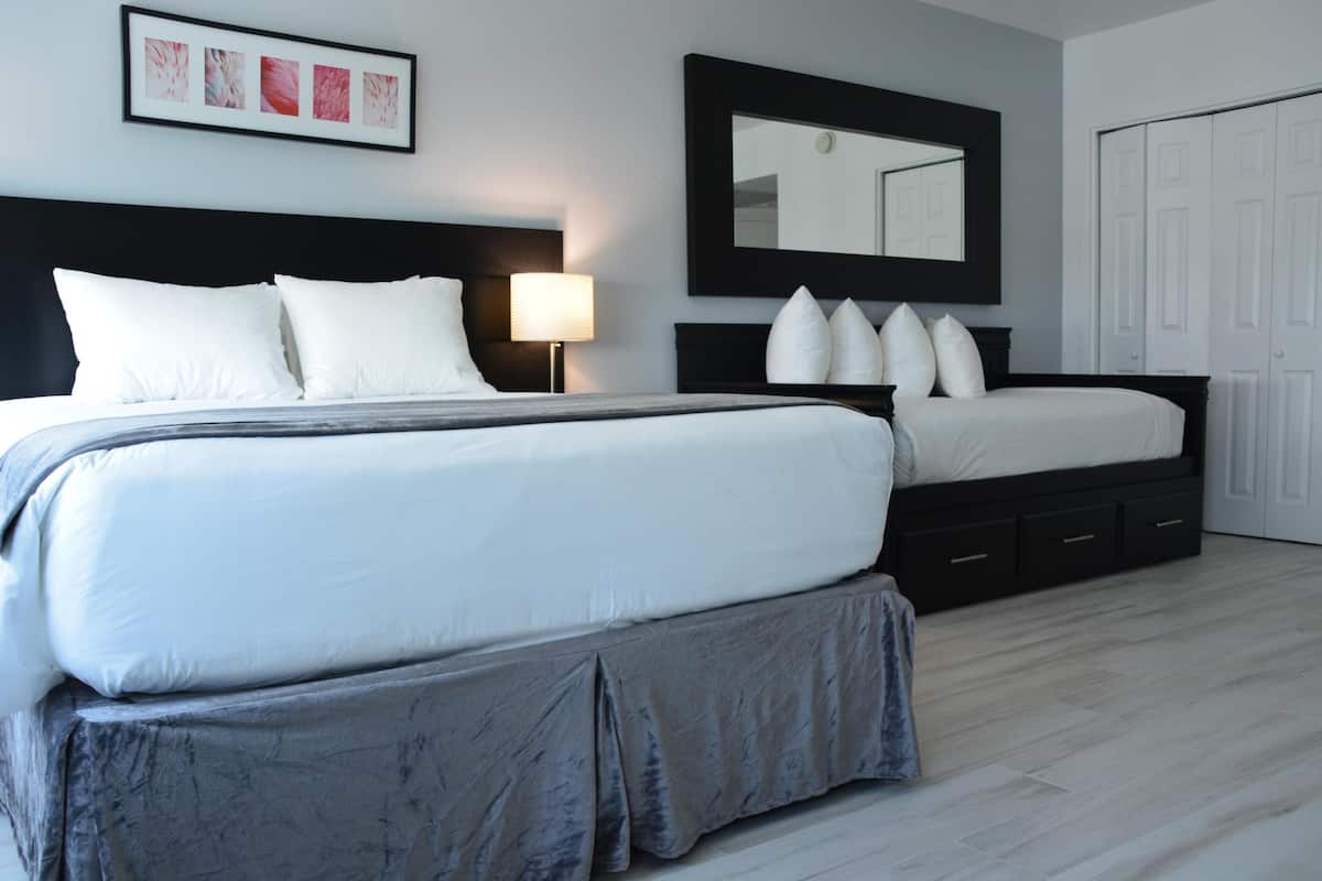 In-room safe, laptop workspace, blackout curtains, iron/ironing board
