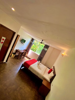 Superior Double Room | Premium bedding, in-room safe, individually decorated - Spice Jungle Resort (Devikolam)