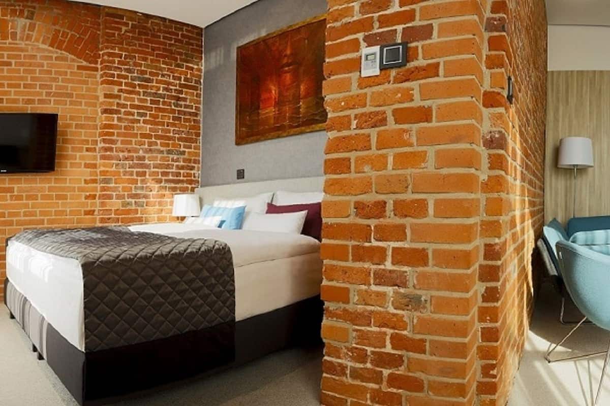 Junior Suite | In-room safe, desk, soundproofing, iron/ironing board