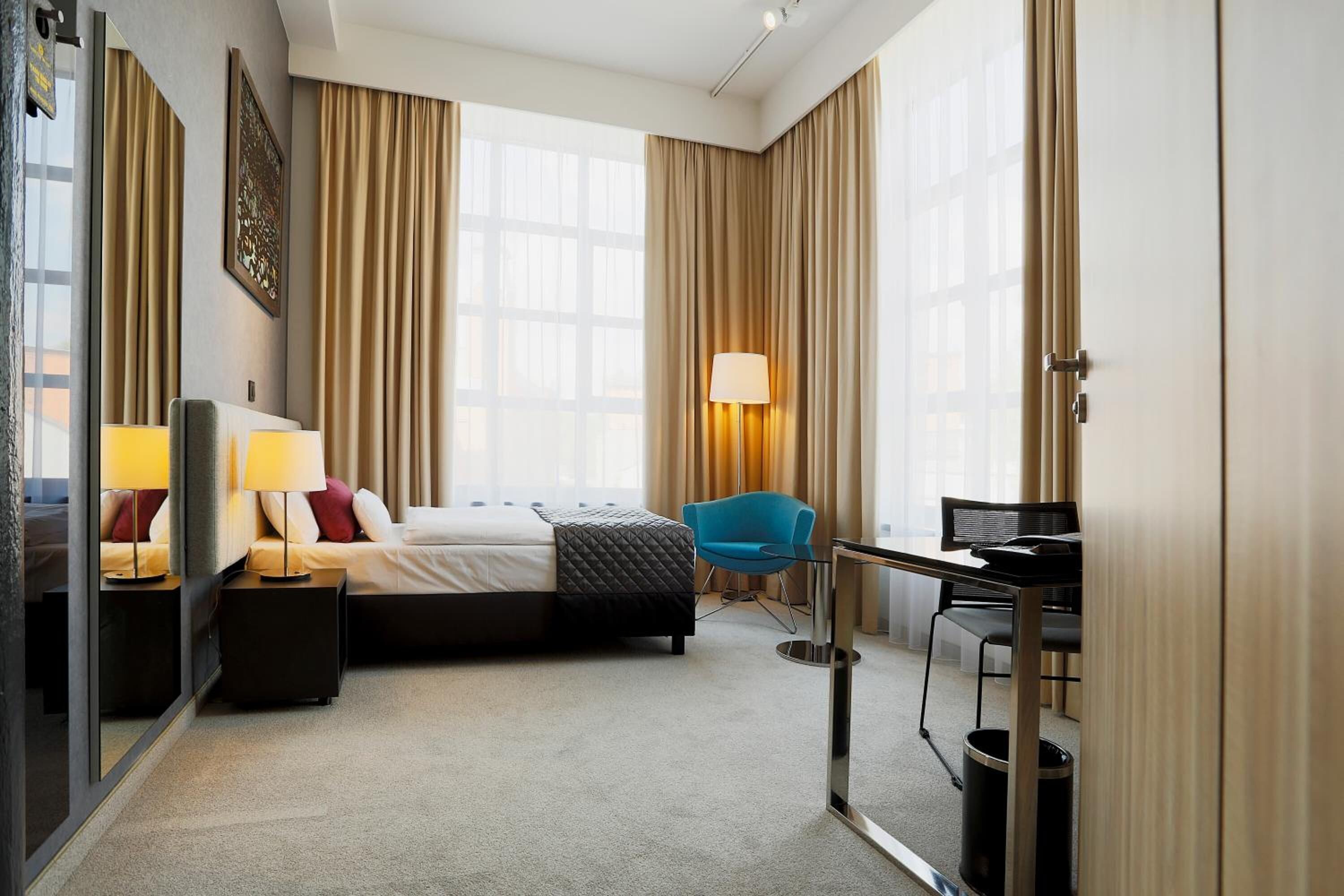 in-room safe, desk, soundproofing, iron/ironing board