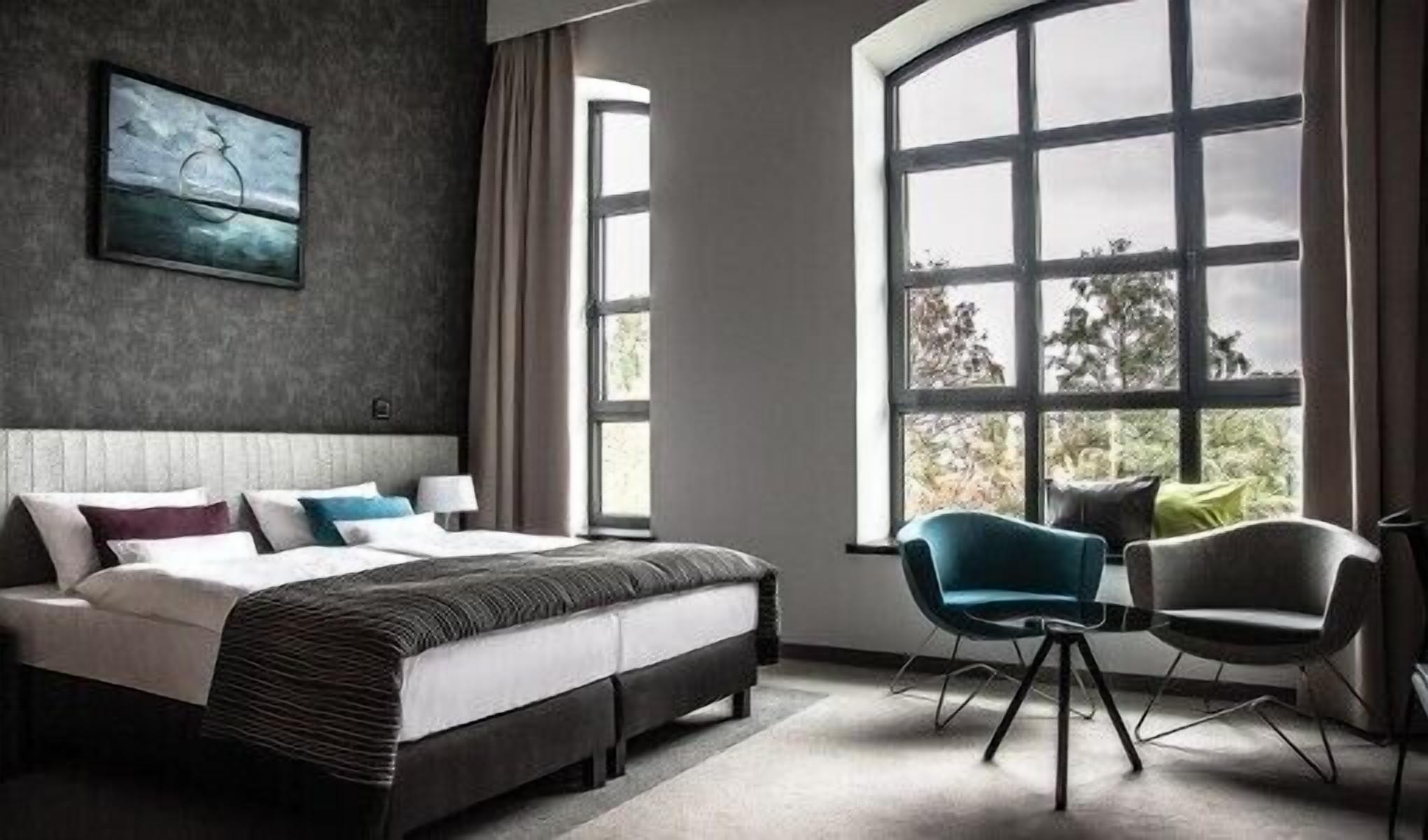 In-room safe, desk, soundproofing, iron/ironing board