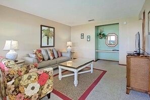 Living area - The Conch House Marina Resort (St. Augustine)