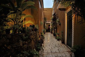 Exterior - Casa Marlene by Casa Tía Micha (Valladolid)