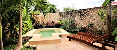 Outdoor pool, pool loungers