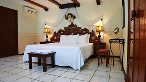 Roupas de cama premium, frigobar (abastecido com itens grátis)