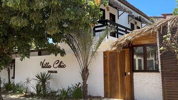 Fachada de la propiedad