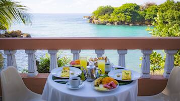 Free daily breakfast