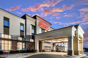 Unclassified image, 2 of 31, button - Hampton Inn & Suites by Hilton Lonoke (Lonoke)