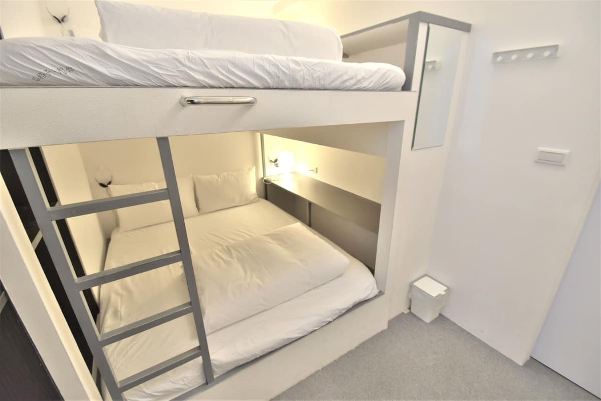Quadruple Room, Shared Bathroom