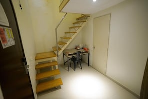 Loft Room | Room amenity