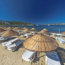 Private beach, sun-loungers, beach umbrellas